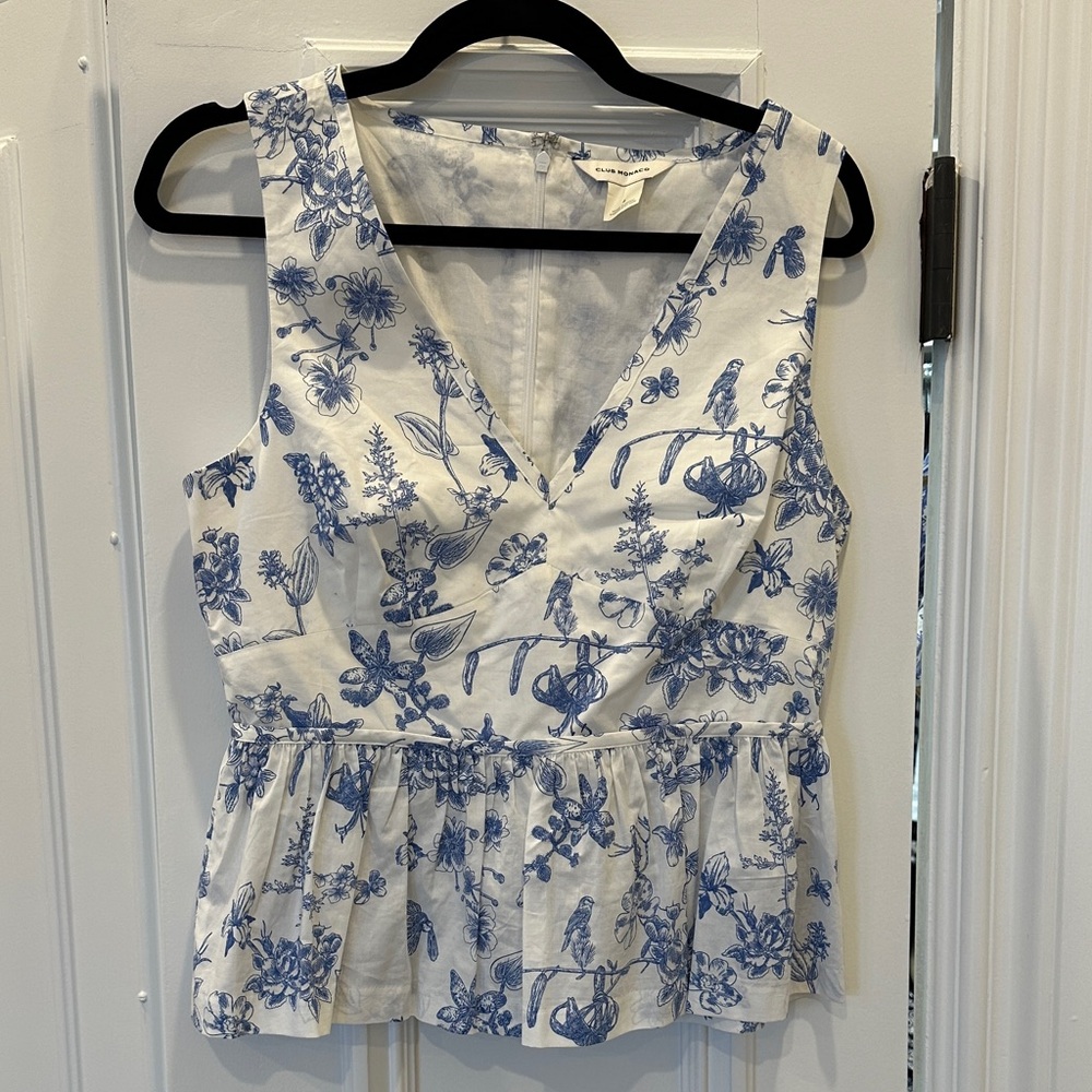 Club Monaco Blue and White Floral sleeveless Blouse size 6 NWOT